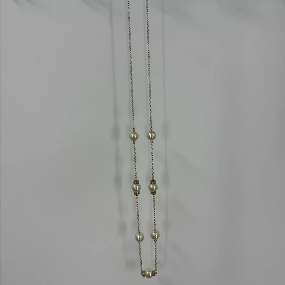 J.Crew gold tone, 16 inch large pearl with rhinestone accent necklace